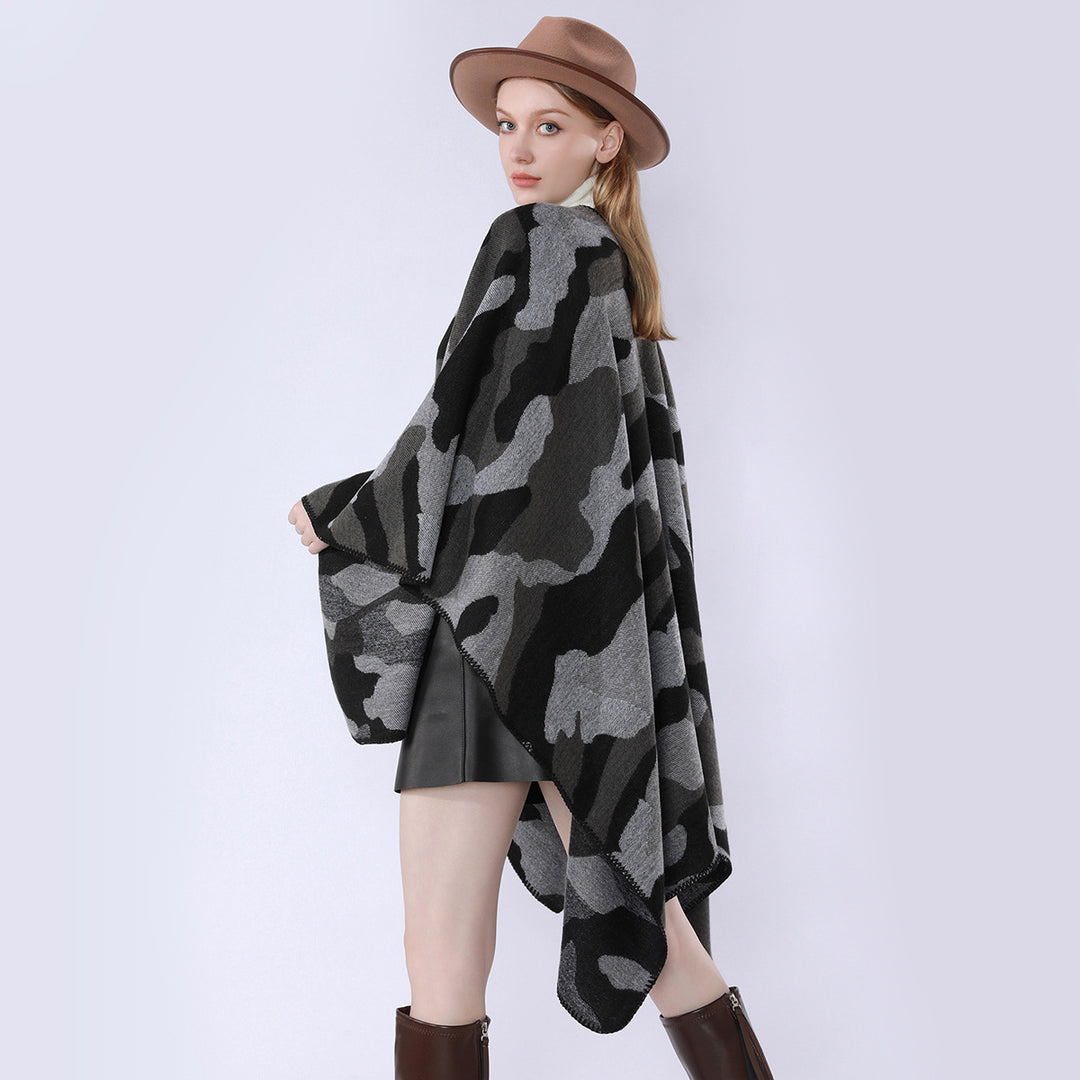 Damen Oversize-Cape mit Camouflage-Jacquard, offener Kimono-Fall und Ziernaht – Célinea