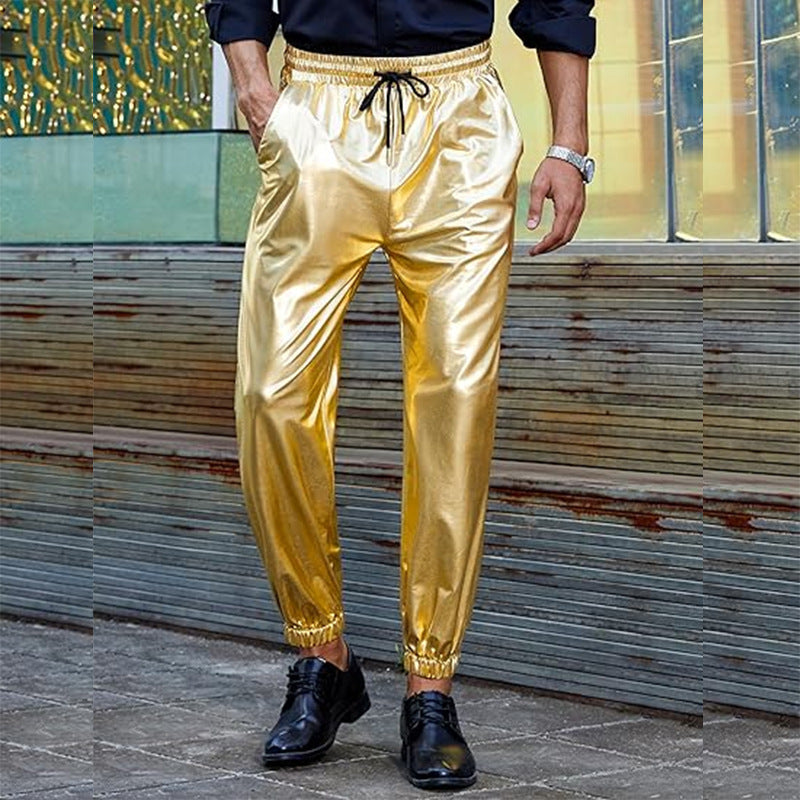 Herren modische Kunstlederhose mit elastischem Bund und schmal zulaufendem Bein Echoarchiv