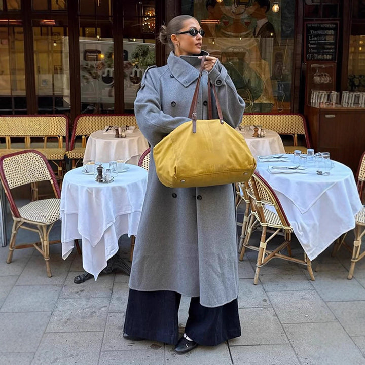 Damen Oversize Mantel aus Wollmix mit hohem Stehkragen und asymmetrischer Knopfleiste Echoarchiv