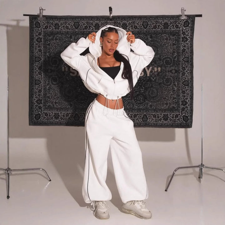 Damen nan weites Oversize-Trackset mit Reißverschluss-Kapuzenjacke und extraweiter Loungehose Echo Archiv