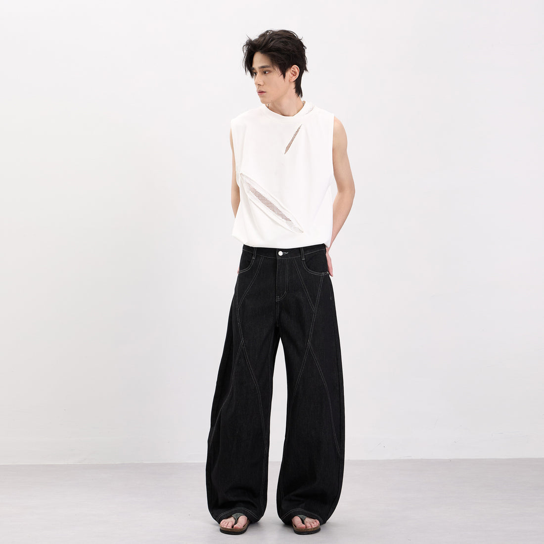 Herren Ärmelloses Oversize-Tanktop mit Mesh‑Einsätzen und asymmetrischem Schnitt Echo Archiv