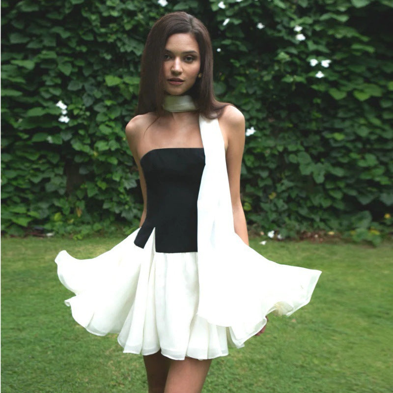 Damen Charmantes Haute Couture Mini-Kleid mit asymmetrischem Design Echo Archiv