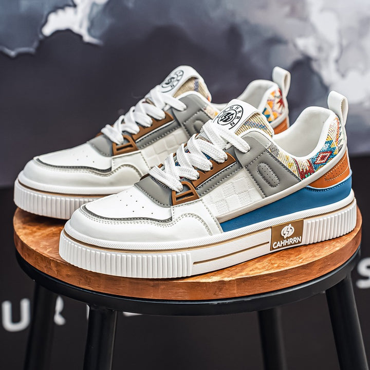 Herren stylische Plateausneaker mit gepolstertem Schaftkragen, geprägten Overlays und griffiger Plattformsohle – Norré