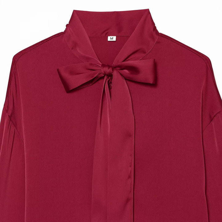Damen Seidenähnliche Bluse mit Bindeschleife, Oversize-Schnitt und verdeckter Knopfleiste Echoarchiv