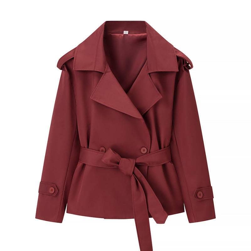 Damen 50+ kurzer Taillen-Trenchblazer mit Bindegürtel und weitem Revers Echo Archiv