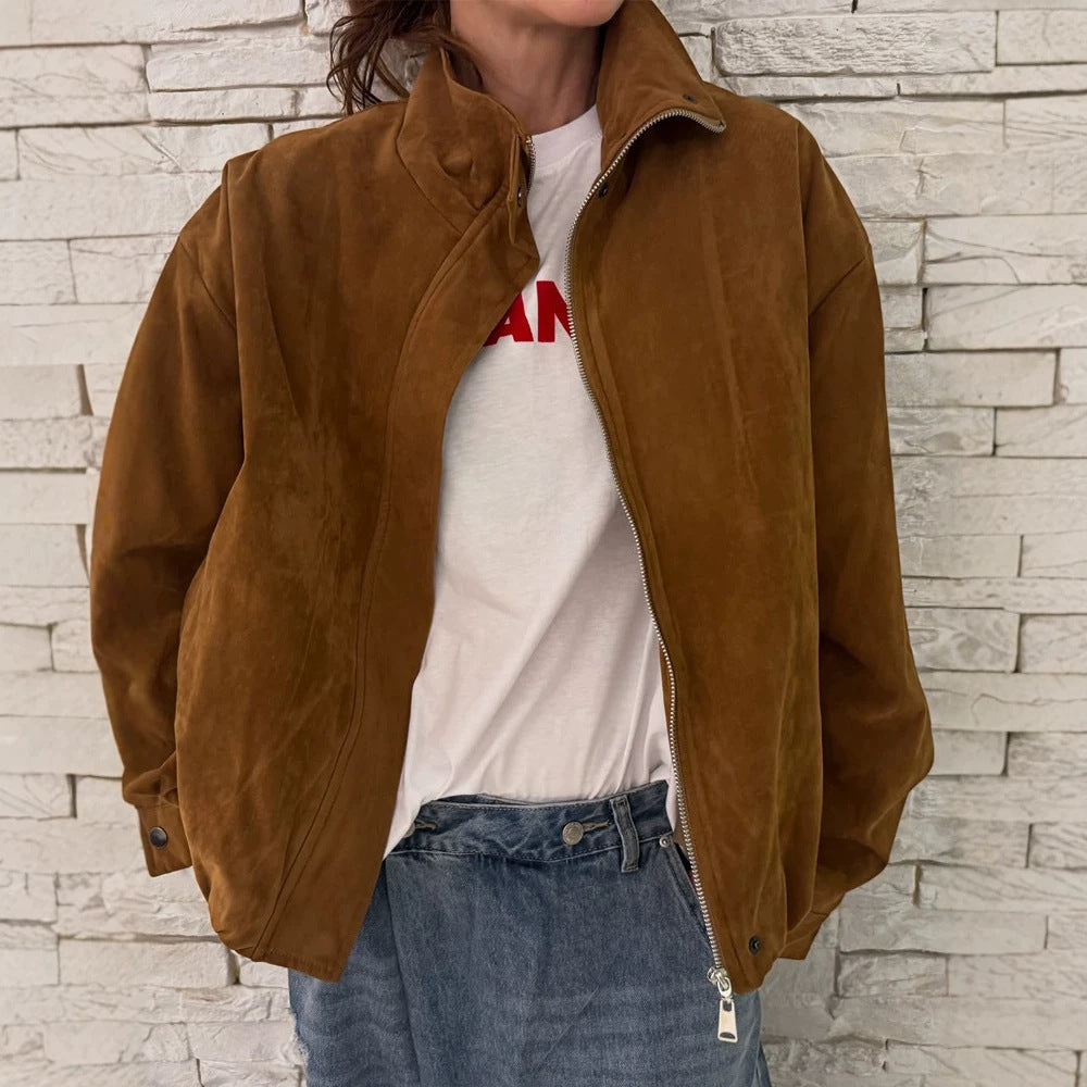 Damen Oversize Veloursleder-Blouson mit hohem Stehkragen und Metallreißverschluss Echoarchiv
