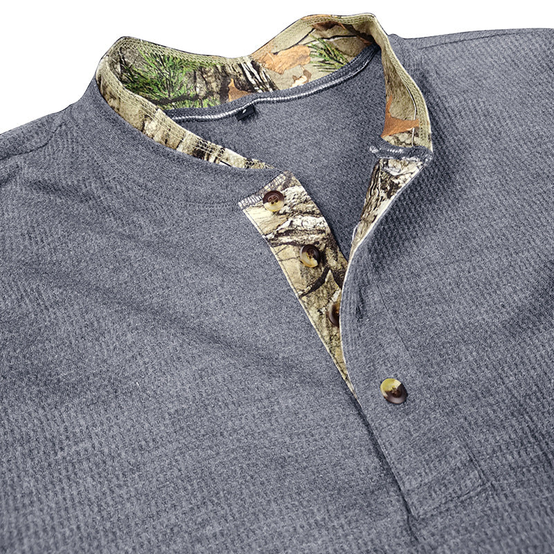 Herren Langarm-Henley-Pullover mit modischem Kragen und strukturierter Oberfläche Echoarchiv