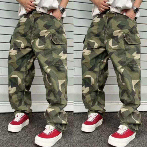 Herren Cargo-Hose mit modernem Camouflage-Design Echoarchiv