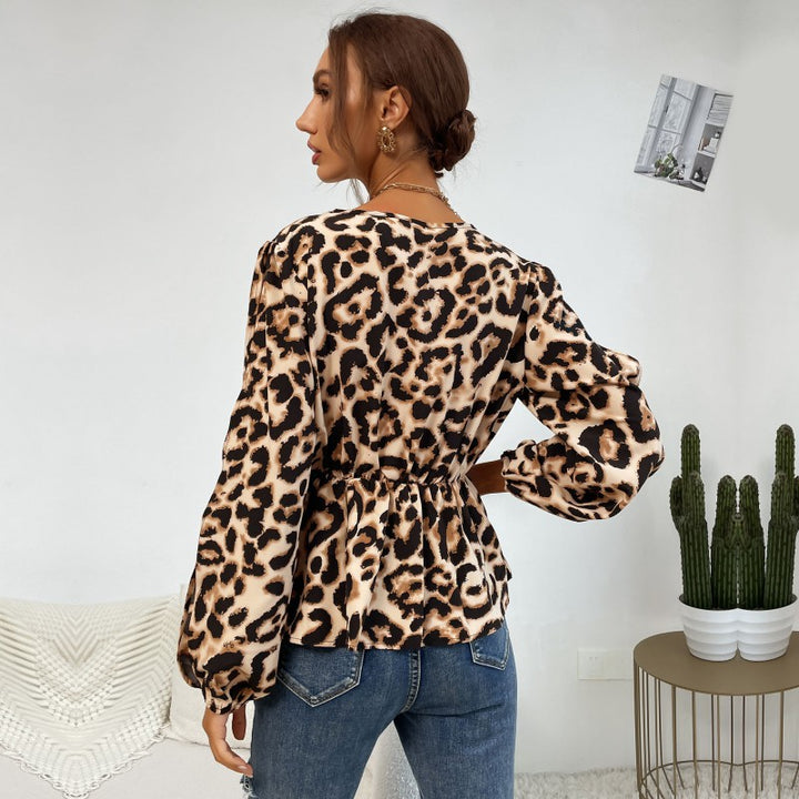 Damen Satin-Bluse mit Wickelkragen, Gummizug-Taille und Balloonärmeln – Élovi