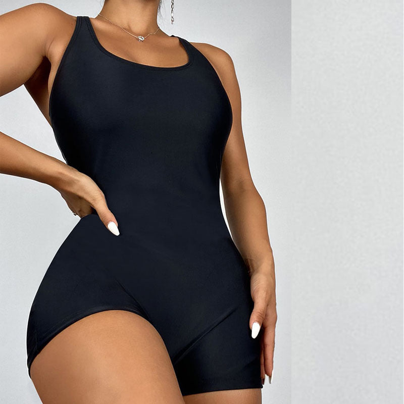 Damen Sportlicher Einteiler Badeanzug mit tiefem Ausschnitt Echo Archiv