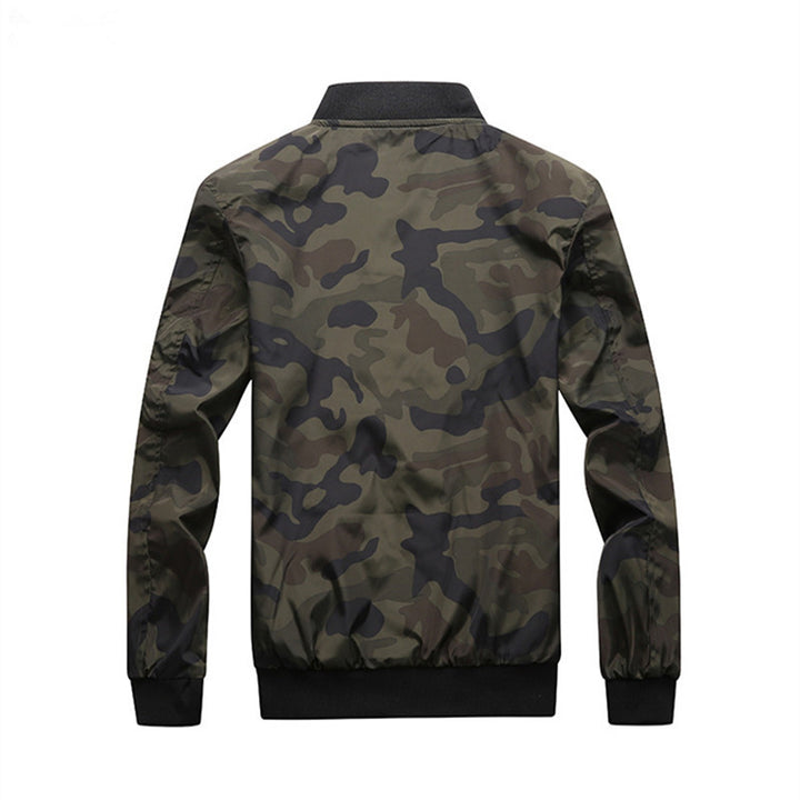 Herren Urbanes Camouflage‑Bomberblouson mit winddichter Nylon‑Schale und Ärmeltasche Echo Archiv