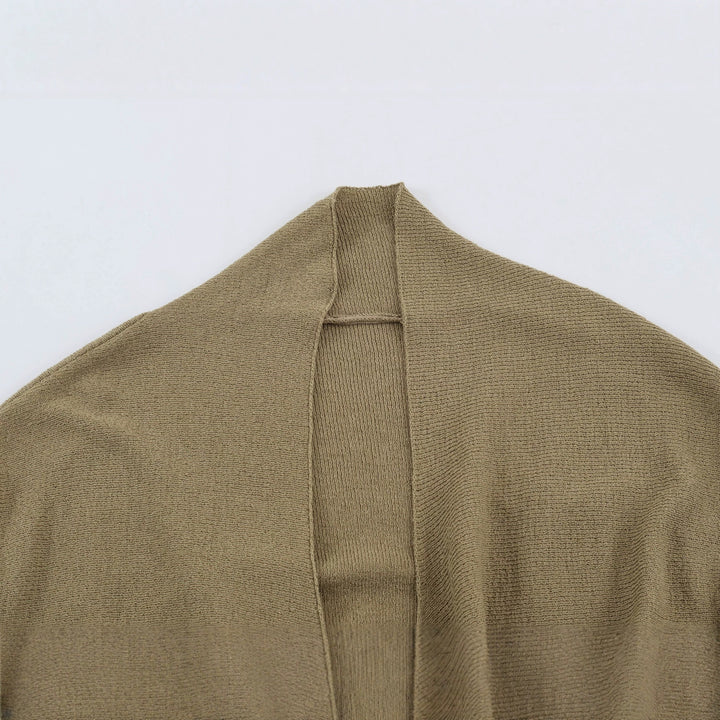 Damen Wickel-Strickpullover mit Gürtelring und tiefem V-Ausschnitt Echoarchiv