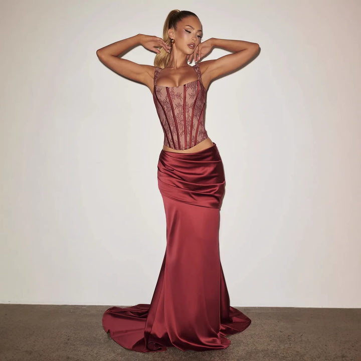 Damen Elegantes Abendkleid mit Korsett-Oberteil und drapiertem Rock Echo Archiv