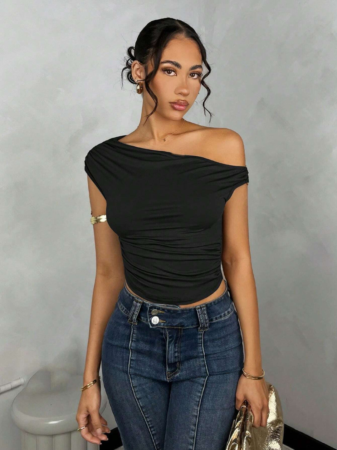 Damen Asymmetrisches Crop-Top mit elegantem Wellendesign und raffiniertem Schnitt Echo Archiv