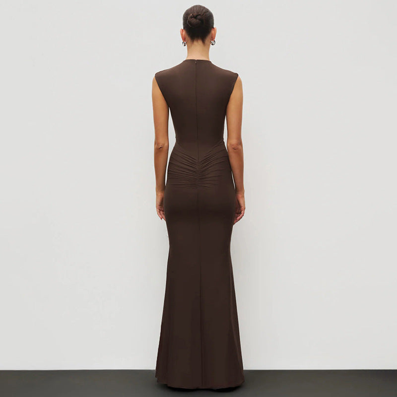 Damen Elegantes Schmalgeschossenes Maxikleid mit hohem Kragen Echo Archiv