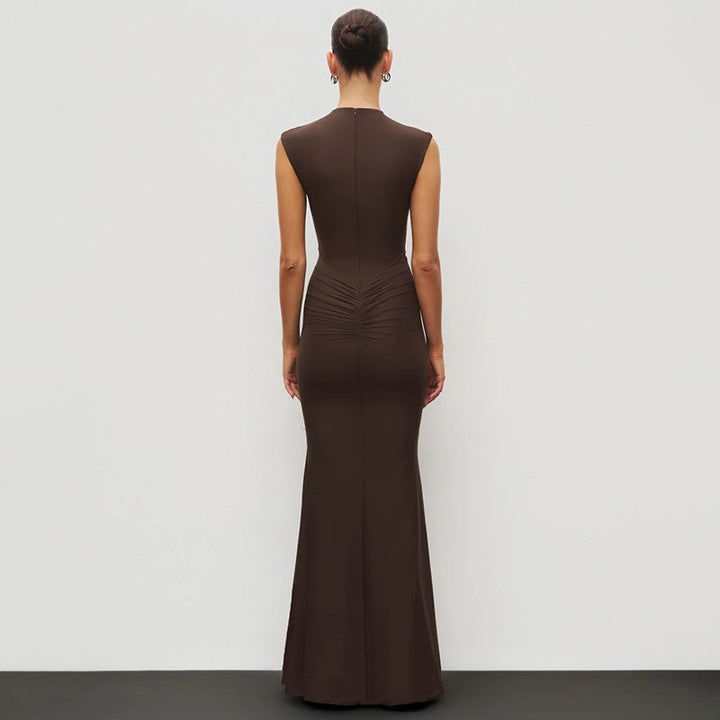 Damen Elegantes Schmalgeschossenes Maxikleid mit hohem Kragen Echo Archiv