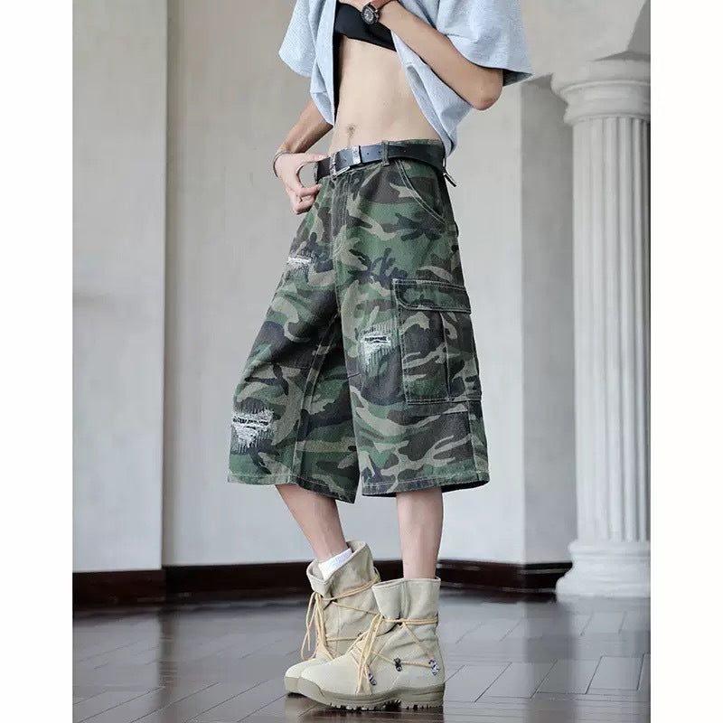 Herren Cargo-Shorts mit robustem Camouflage-Design und vielseitigen Taschen Echoarchiv