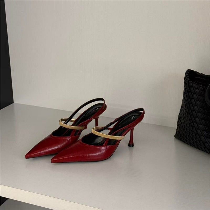 Damen Spitz zulaufende Slingback-Mules mit goldfarbenem Zierriemen und skulpturiertem Stiletto-Absatz – Lioré