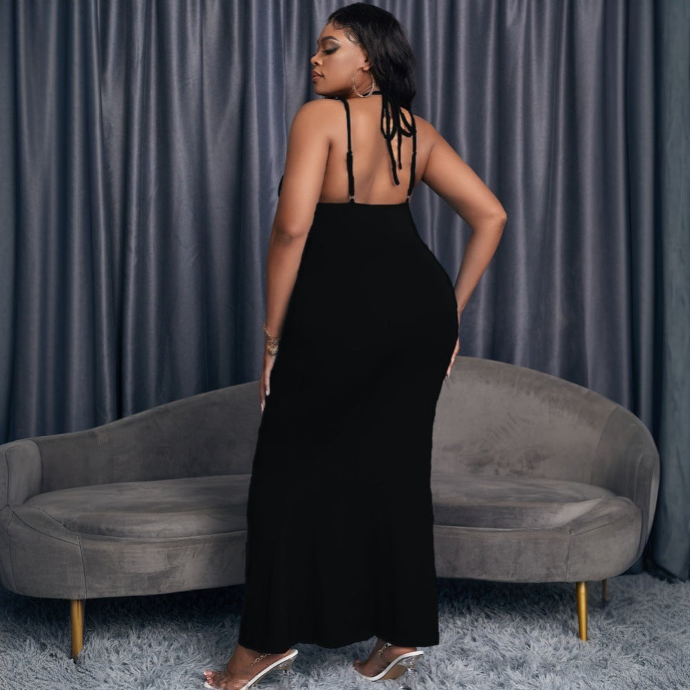 Damen langes Kleid mit raffiniertem Schnitt und tiefem Ausschnitt Echo Archiv