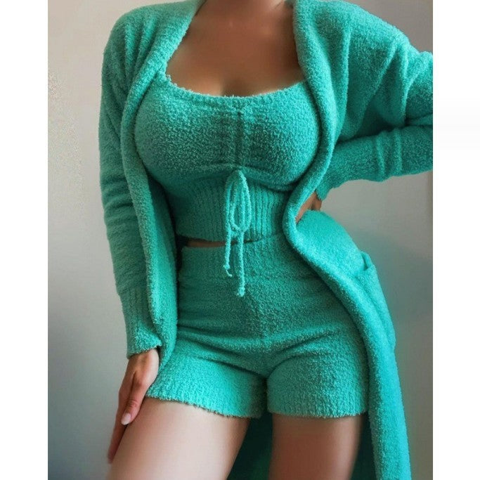 Damen nan luxuriöses Teddy-Fleece Lounge-Set mit Longcardigan, gerafftem Cropped-Bustier und Highwaist-Hose Echo Archiv