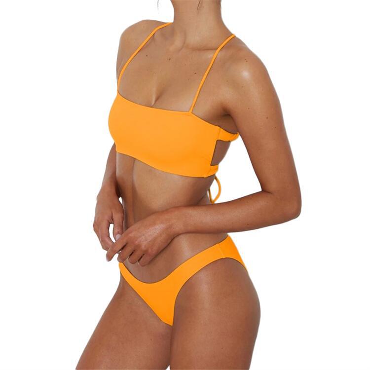 Damen Bikini mit modischem Bandeau-Oberteil und verstellbaren Trägern Echo Archiv