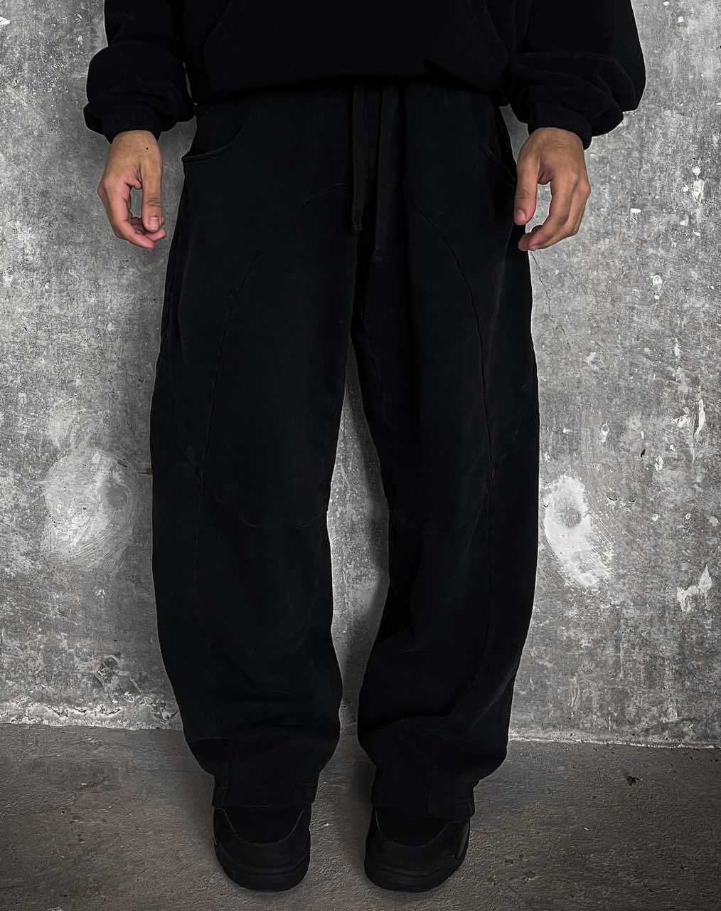 Herren nan Oversize-Freizeitjogger mit geschwungenen Nahtdetails, Kordelzugbund und elastischen Beinabschlüssen Echo Archiv