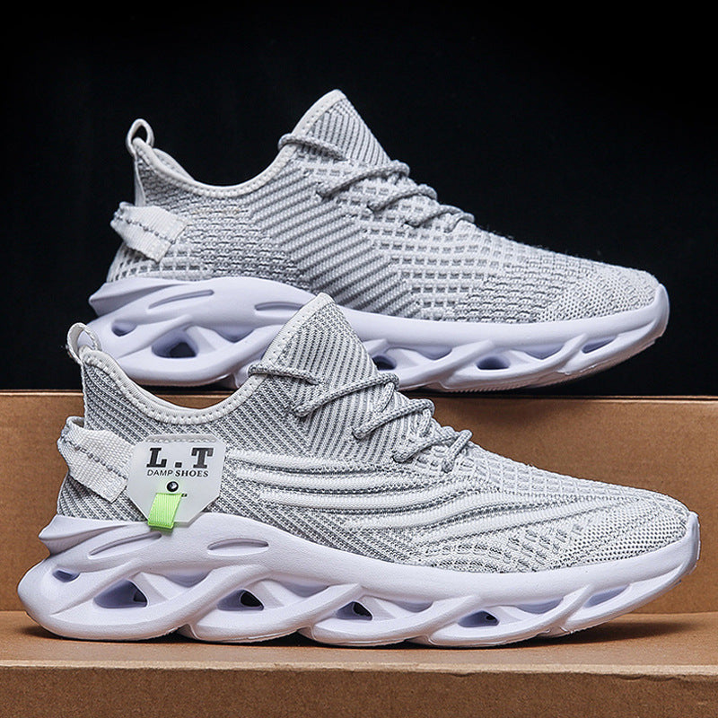 Herren Strick-Sneaker mit skulpturaler Hohlkammer-Sohle und reflektierenden Schnürsenkeln – Norré