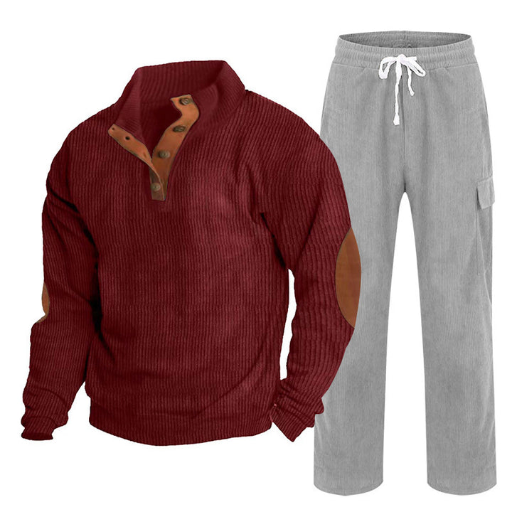 Herren nan strukturiertes Feinstrick-Halbknopf-Pullover und Feincord-Cargo-Zweiteiler Echo Archiv