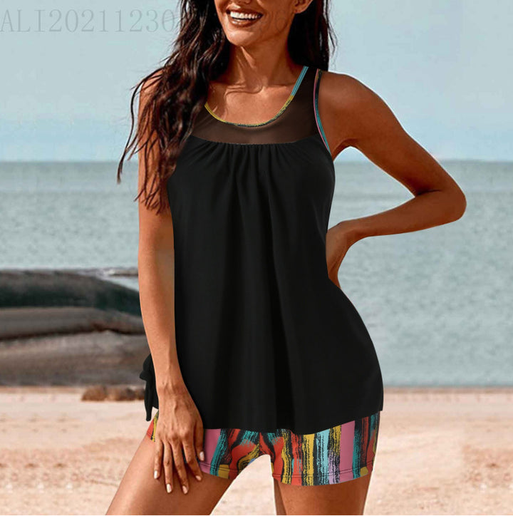 Damen Sportliches Strandoutfit mit modischer Raffung Echo Archiv