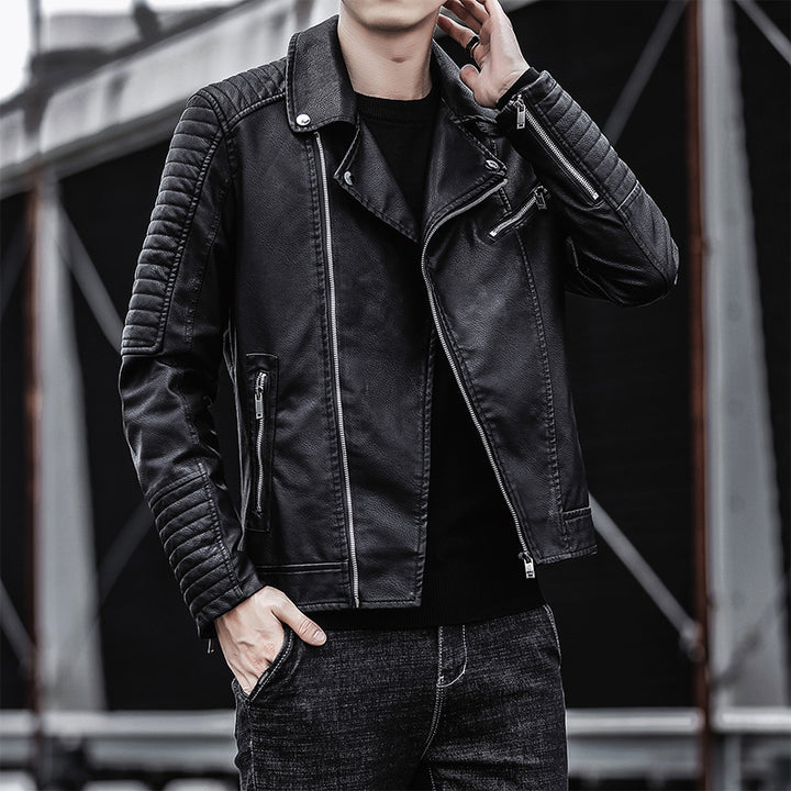 Herren Bikerjacke aus Lederimitat mit gesteppter Ärmelpartie und asymmetrischem Reißverschluss – Taviero