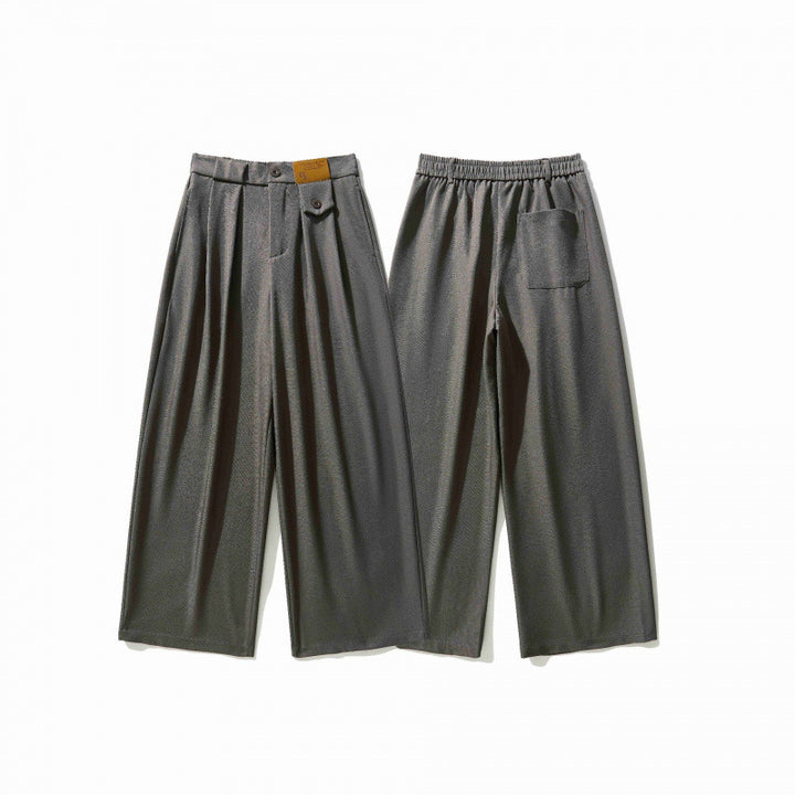 Damen Weite Culotte-Hose mit Kellerfalten, hohem Bund und dekorativem Knopfdetail Echo Archiv