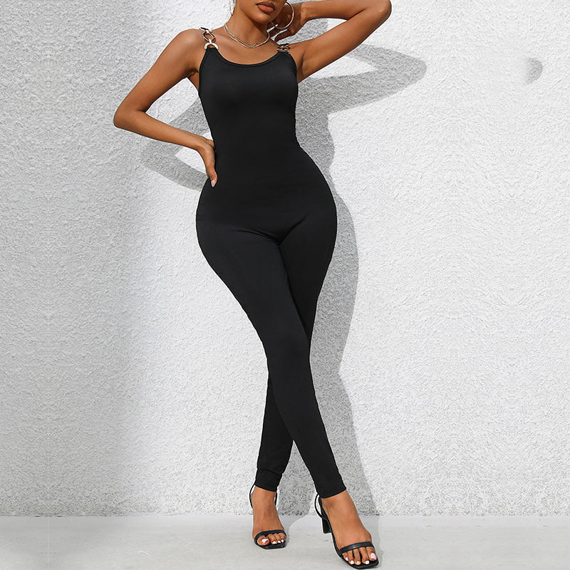 Damen Figurbetonter Jumpsuit mit Ketten‑Trägern und schmaler Beinpartie Echoarchiv