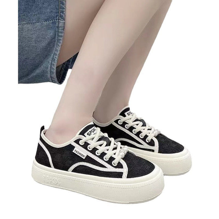 Damen Sportliche Sneakers mit modischem Design und stylischen Akzenten Echo Archiv