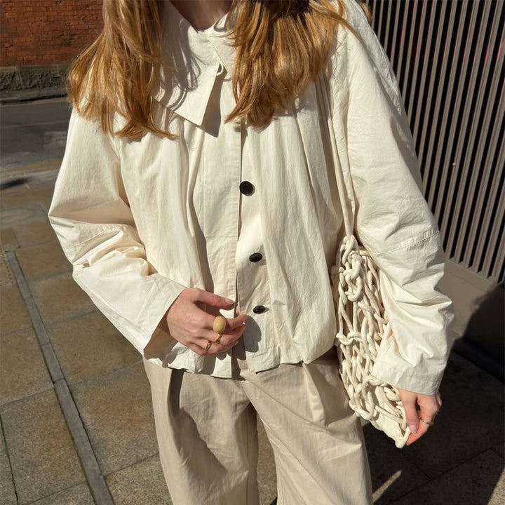 Damen Leichte Cropped‑Blusejacke mit kastiger Silhouette, übergroßem Hemdkragen und Ballonärmeln Echoarchiv