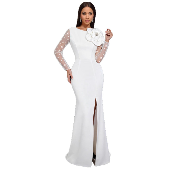 Damen Glamouröses Abendkleid mit taillierter Silhouette und transparenten Puffärmeln Echo Archiv