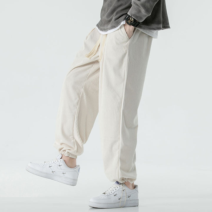 Herren Locker geschnittene Cordhose mit breitem Bein, elastischem Bund und dekorativem Kordelzug Echo Archiv