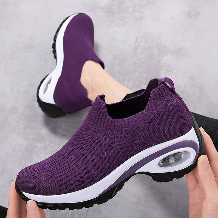 Damen Strick-Sockensneaker mit Luftpolster-Keilsohle Echoarchiv