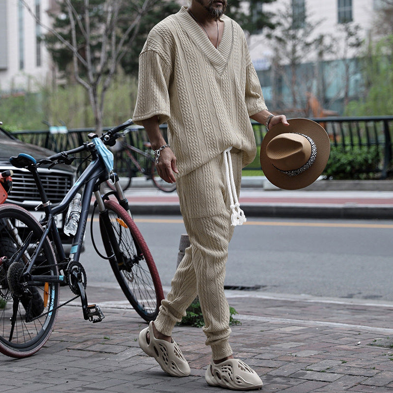 Herren lässiges Freizeit-Set mit oversized Pullover und bequemen Jogginghosen Echoarchiv