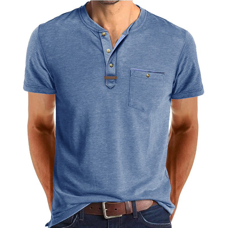 Herren Kurzarm-Henley-Shirt mit modischen Knopfdetails und Brusttasche Echoarchiv