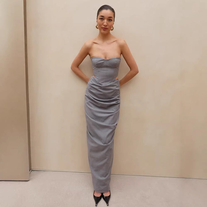 Damen figurbetontes Abendkleid mit raffiniertem Drapierungsdesign Echo Archiv