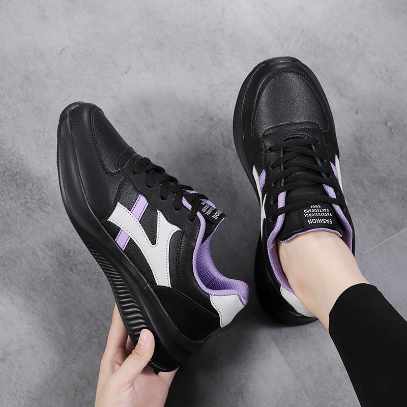 Damen nan modische Plateau-City-Sneaker mit extraweich gepolstertem Fußbett, stoßdämpfender Zwischensohle und sportiver Seitenapplikation Echo Archiv