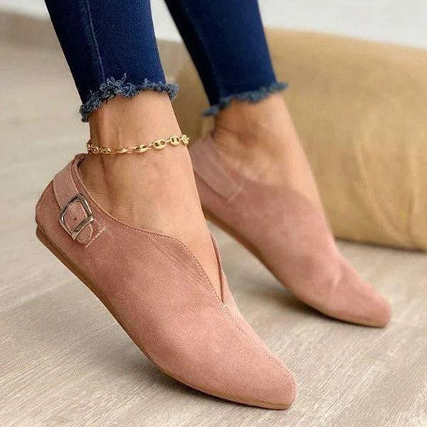 Damen Flache Slipper-Ballerina mit spitz zulaufender Vorderkappe, V‑Ausschnitt und Zierschnalle – Lioré