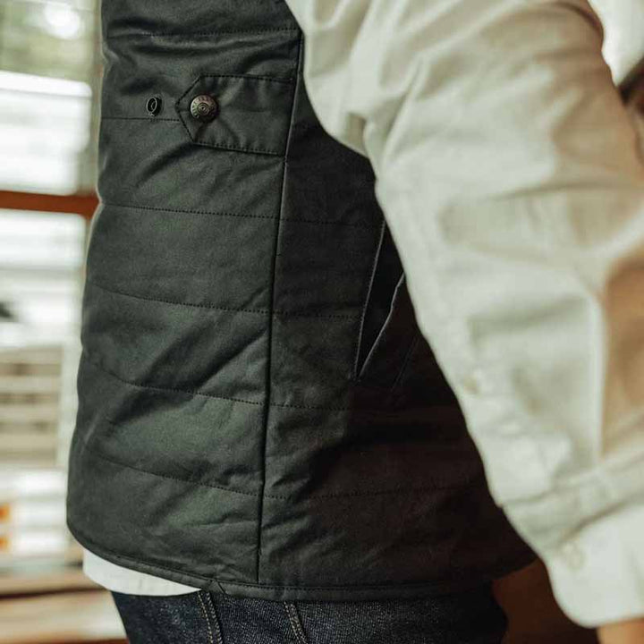Herren gesteppte Weste mit modernem Schnitt und funktionalen Taschen Echoarchiv