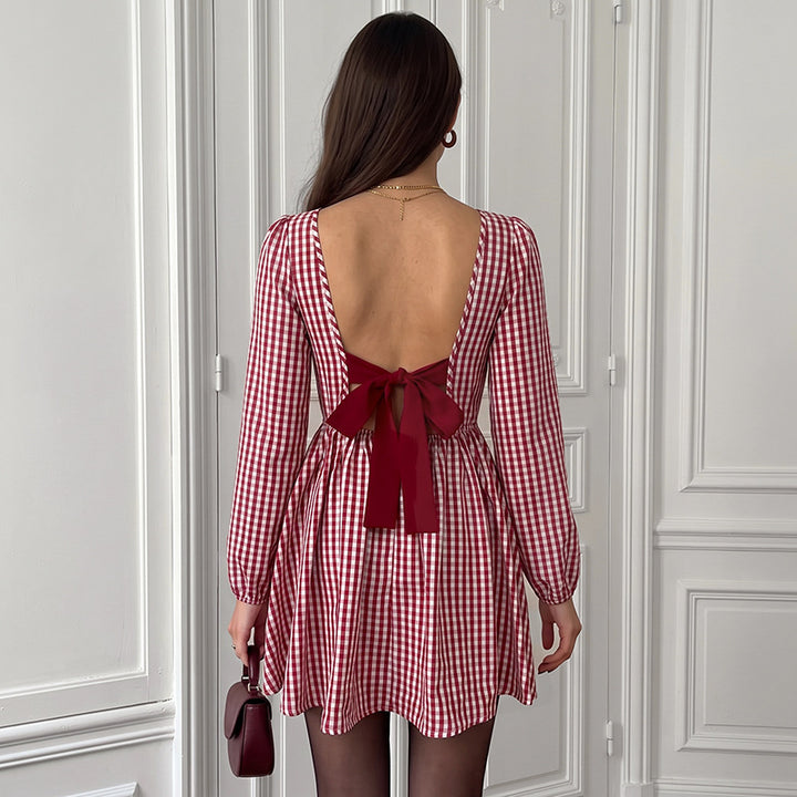 Damen Kariertes Corsagen-Minikleid mit taillierter Schnittführung und gerafftem Rock – Élara