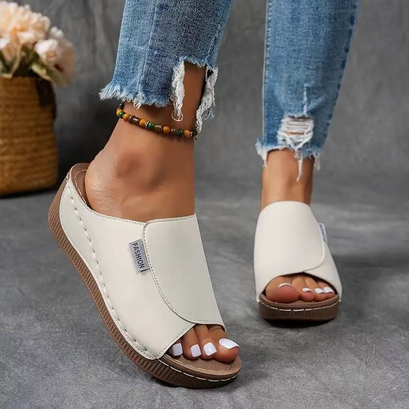 Damen nan anatomisch geformte Schlupf-Sandale mit ergonomischer Keilsohle und genähter Randnaht Echo Archiv