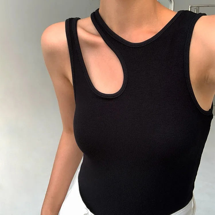 Damen Tanktop mit einzigartigem Cut-Out Design und sportlichem Schnitt Echoarchiv