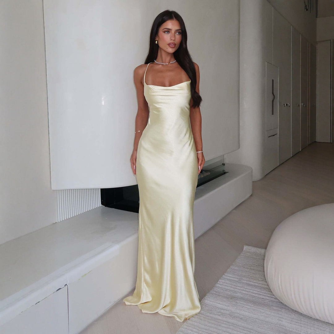 Damen Elegantes Satinabendkleid mit spaghettiträgern und fließendem Schnitt – Élara