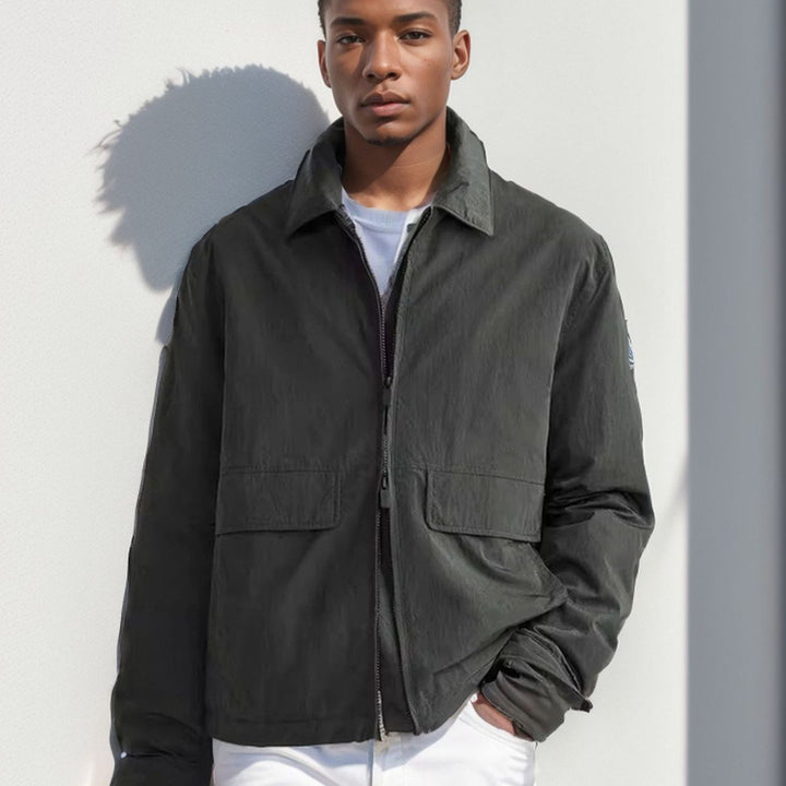 Herren leichte Übergangsjacke mit praktischen Brusttaschen und modernem Schnitt Echoarchiv