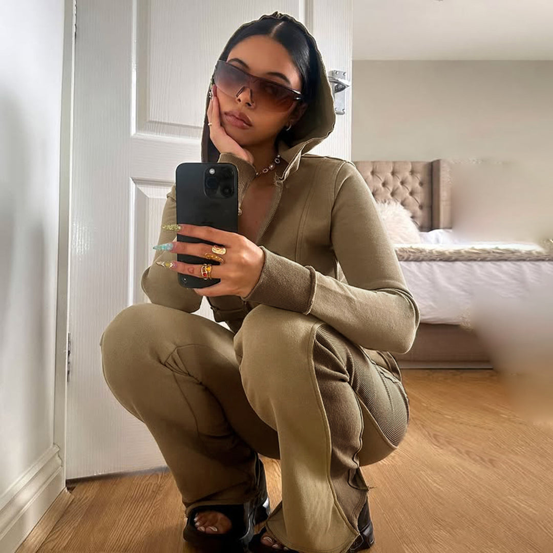 Damen nan Stretch-Flared-Hose mit hoher Taille, aufgesetzten Taschen und seitlichen Einsatzbahnen Echo Archiv