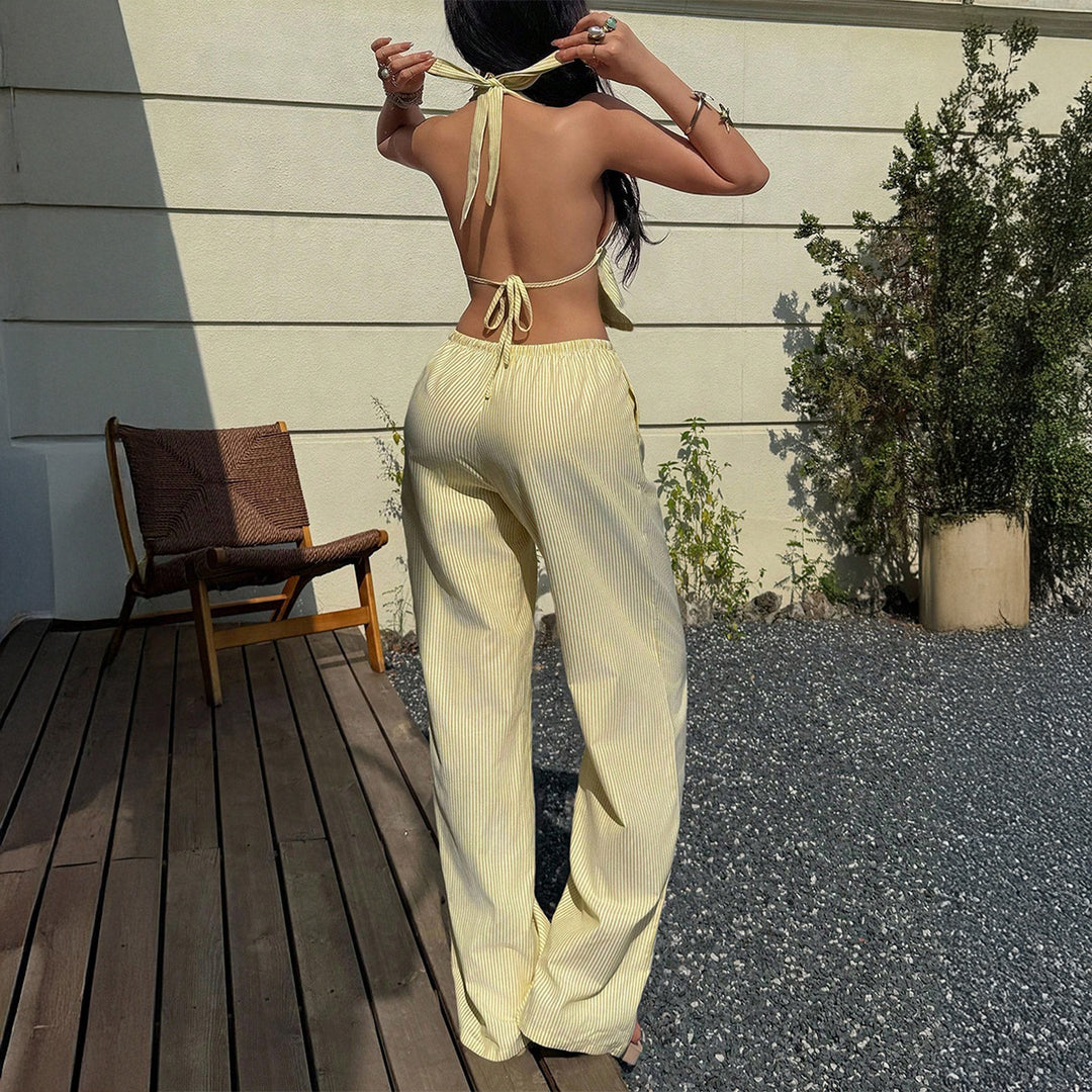 Damen Lässiges Strandoutfit mit Crop-Top und weitem Hose Echo Archiv